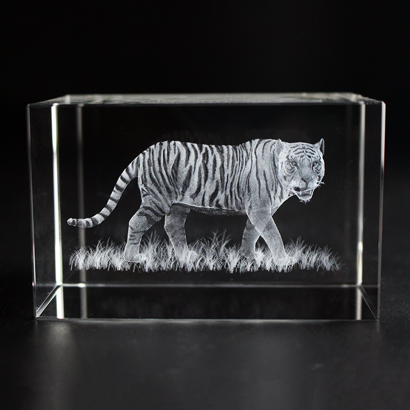 Statue modèle de tigre en cris - Paper Weight Crystal avis et prix