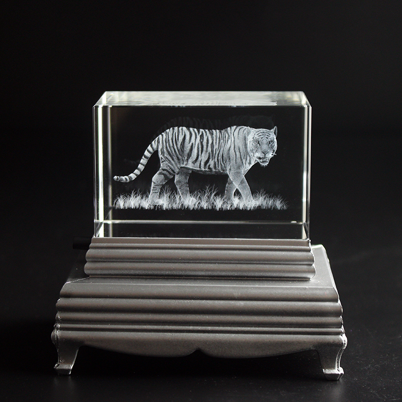 Statue modèle de tigre en cris - Paper Weight Crystal avis et prix
