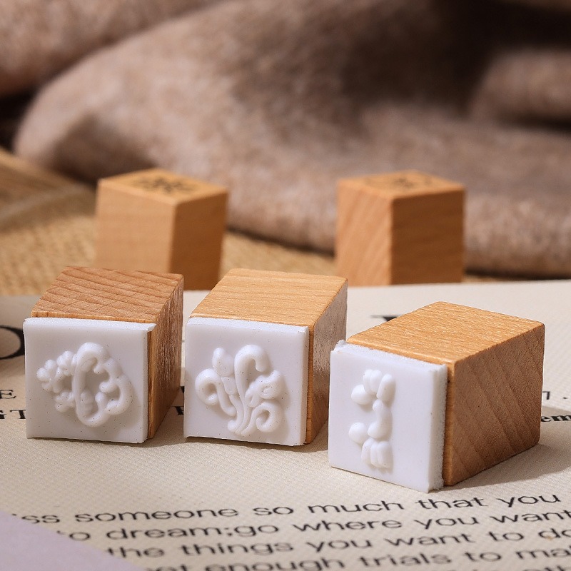 Tampon en bois avec symbole mé - Rubber Date Stamp avis et prix